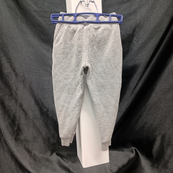 Jordan Gray Sweatpants with Tapered Legs and Elastic Waistband - Picture 4 of 8
